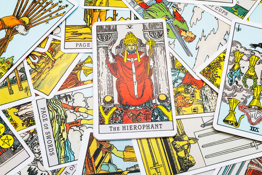 Learning Tarot Online: The Hierophant