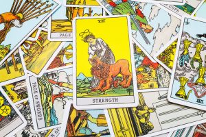 Read more about the article Learning Tarot Online: Strength