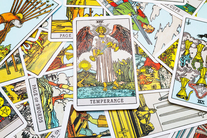 You are currently viewing Learning Tarot Online: Temperance