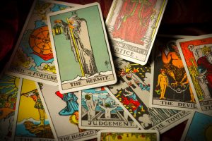 Read more about the article The Hermit Tarot Card Correspondence in times of Quarantine